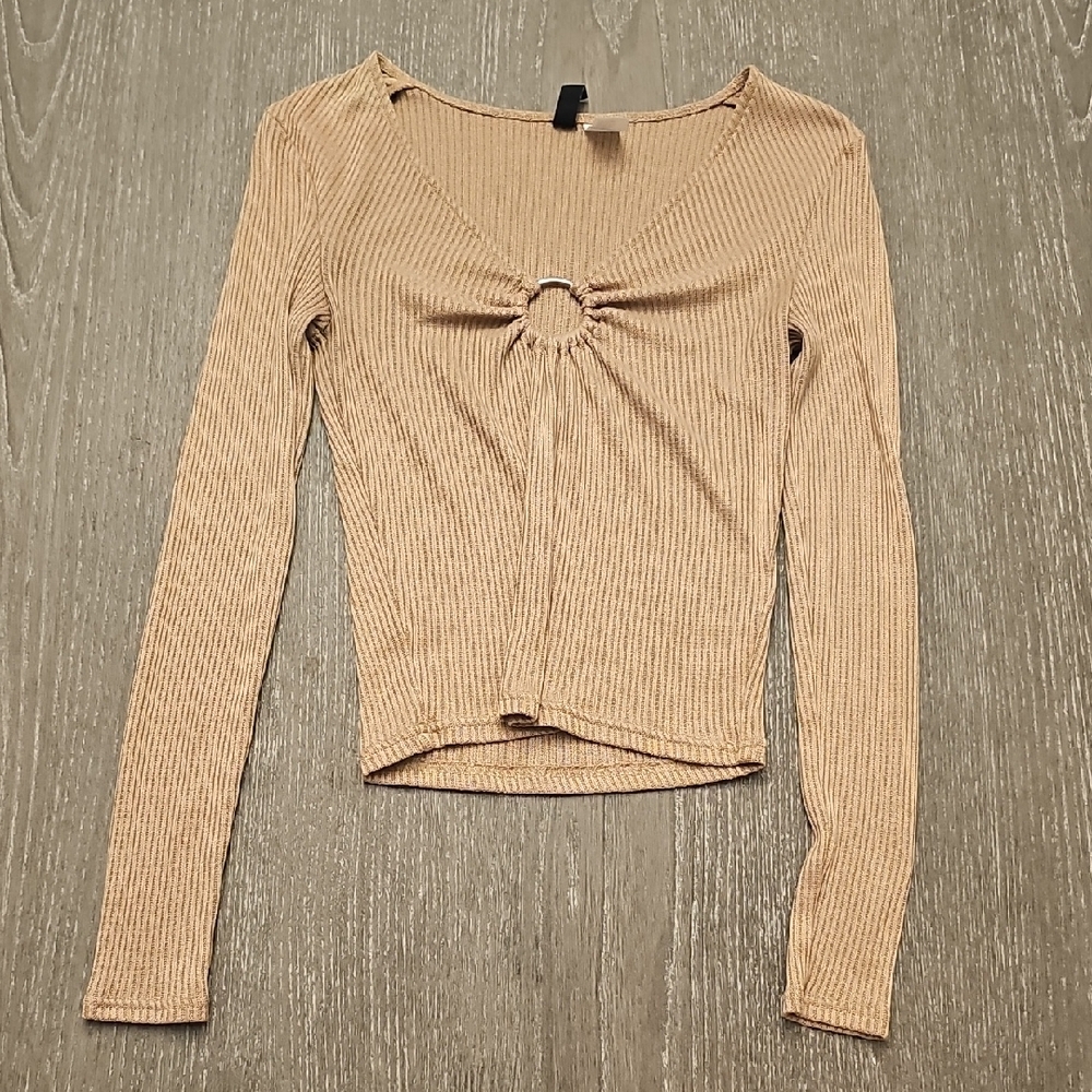H&M Beige Long Sleeve Ribbed Top